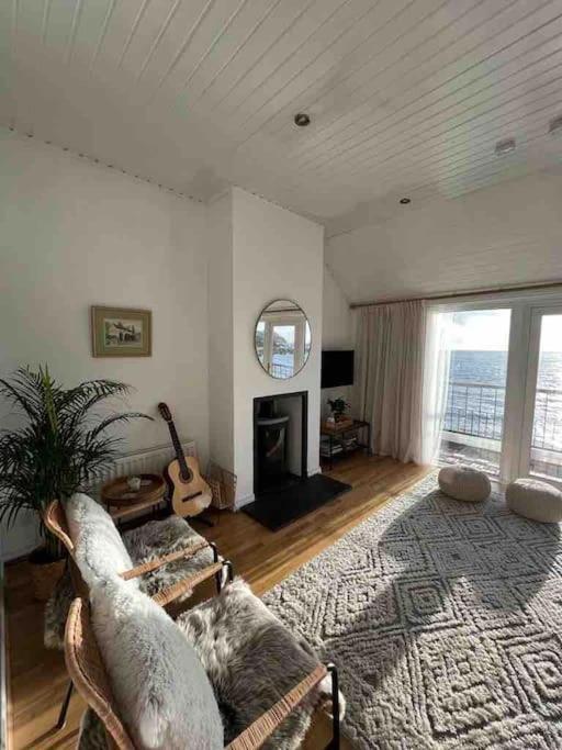 Вилла Relax With Spectacular Views And Hot Tub Kircubbin Экстерьер фото